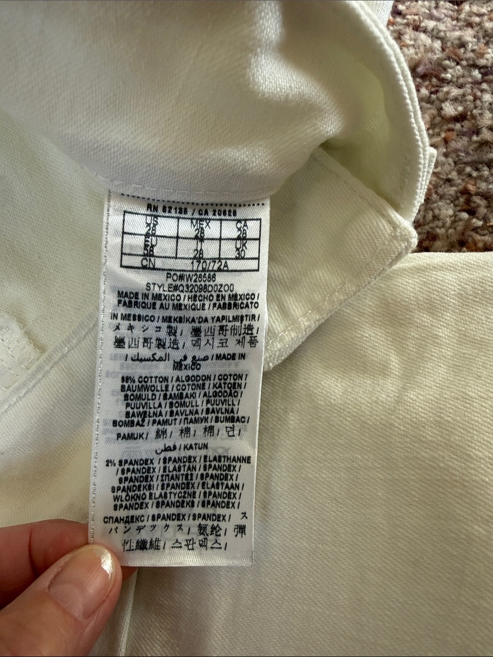 Guess White Slim Jeans with Back Triangle Logo - Picture 4 of 4